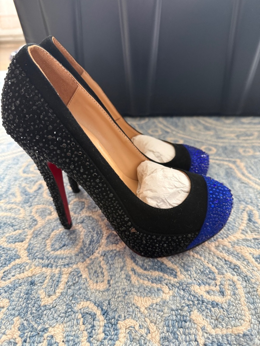 Christian Louboutin heels sz 36